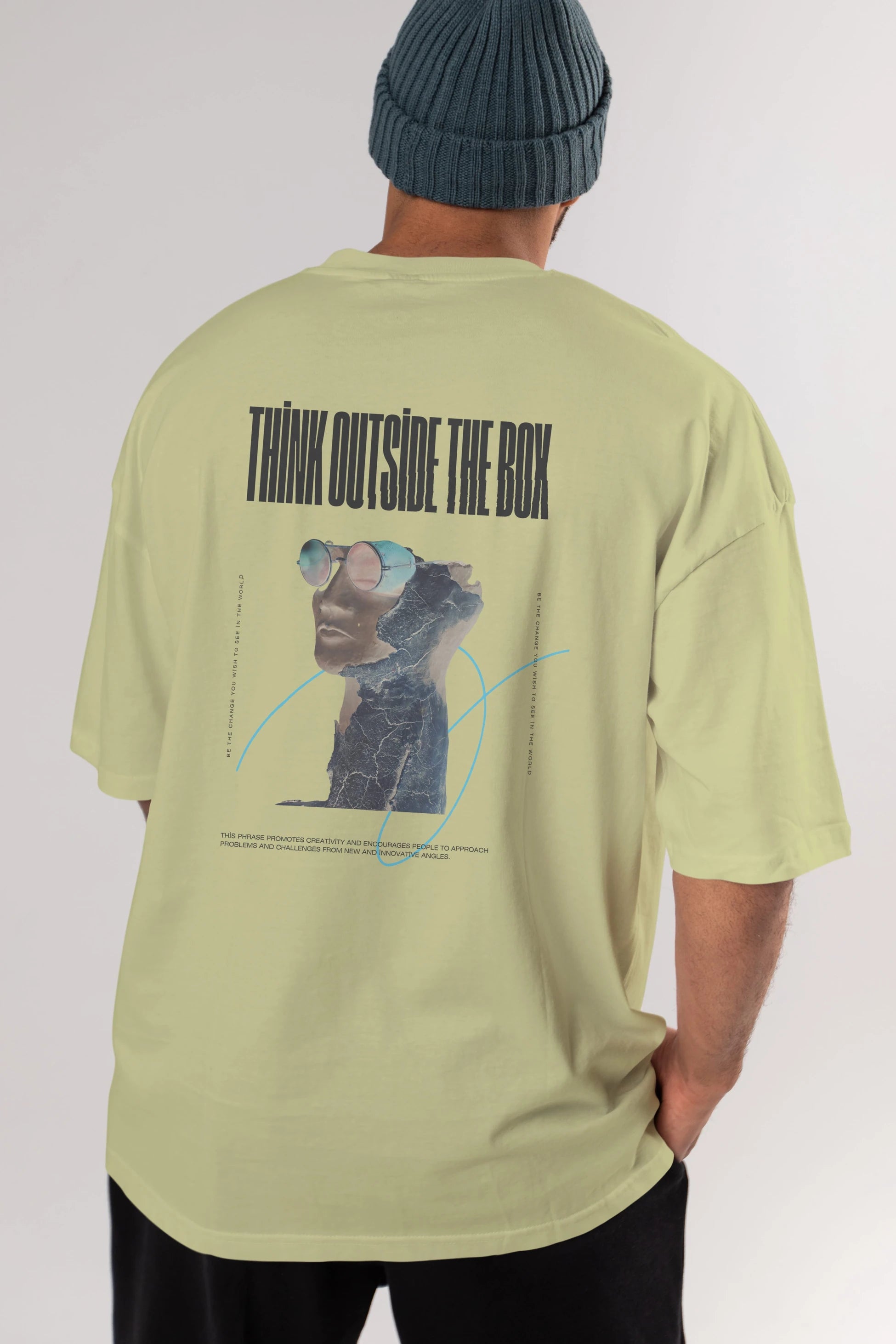 Think Outside The Box Arka Baskılı Oversize t-shirt Erkek Kadın Unisex
