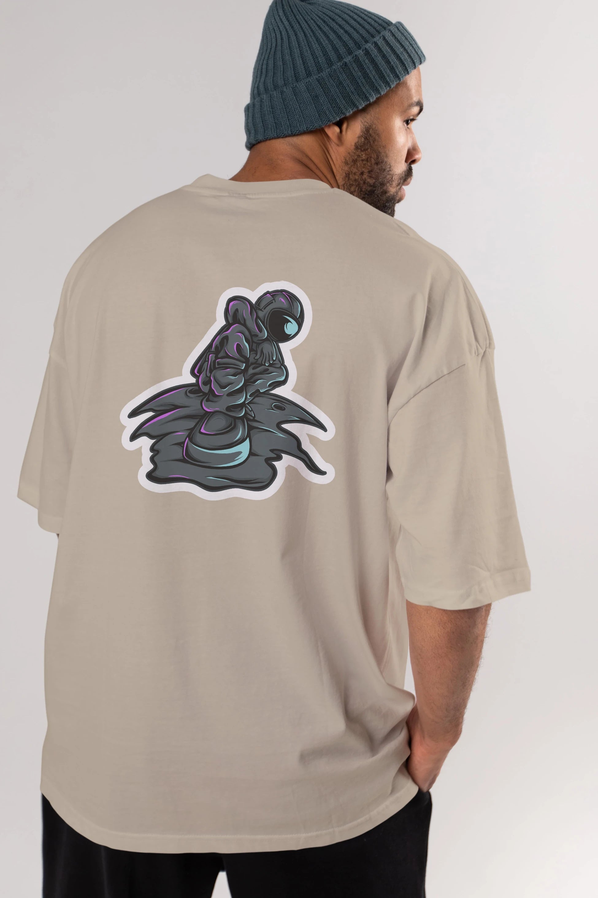 Stylish Astronaut Sticker Arka Baskılı Oversize t-shirt Erkek Kadın Unisex