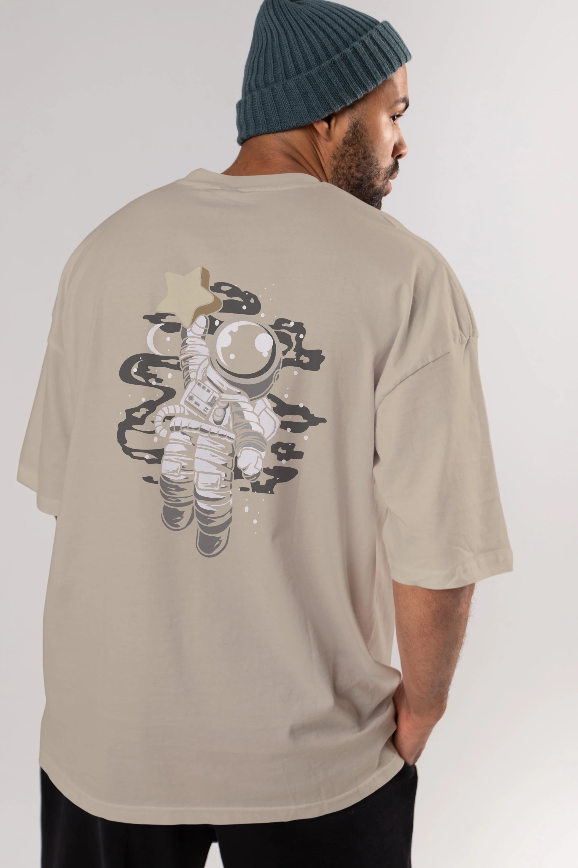 Astronaut Reach The Star Arka Baskılı Oversize t-shirt Erkek Kadın Unisex
