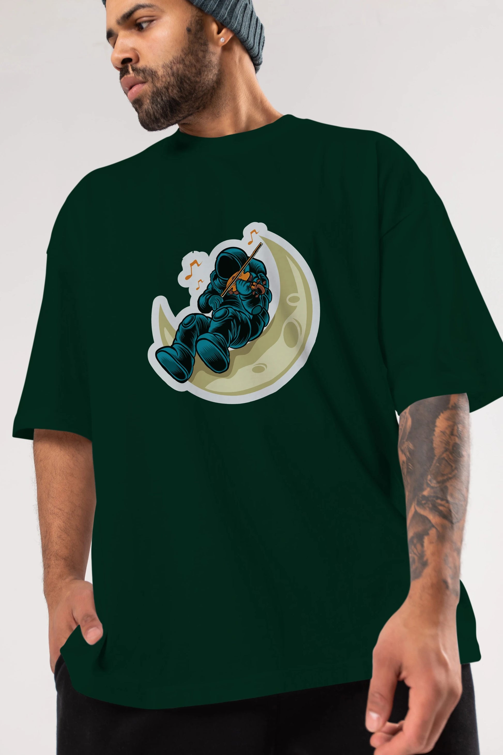 Playing Vionist in Space Sticker Ön Baskılı Oversize t-shirt Erkek Kadın Unisex