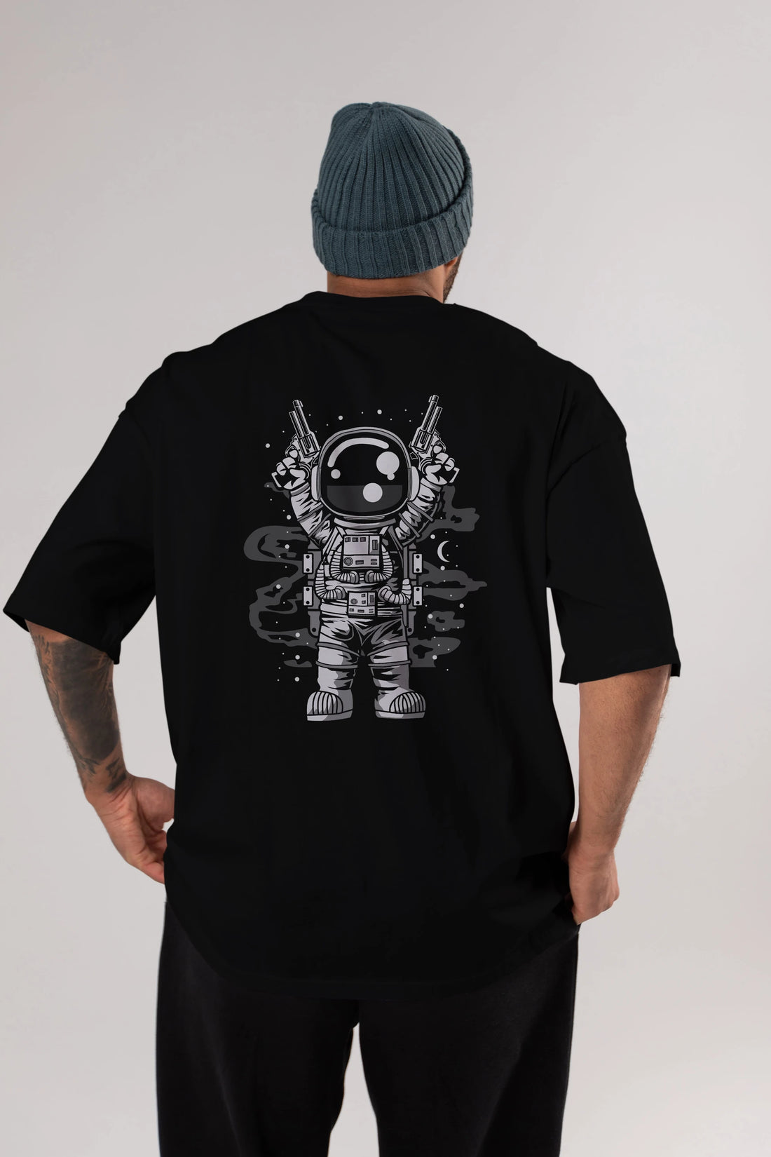 Astronaut Gun Arka Baskılı Oversize t-shirt Erkek Kadın Unisex