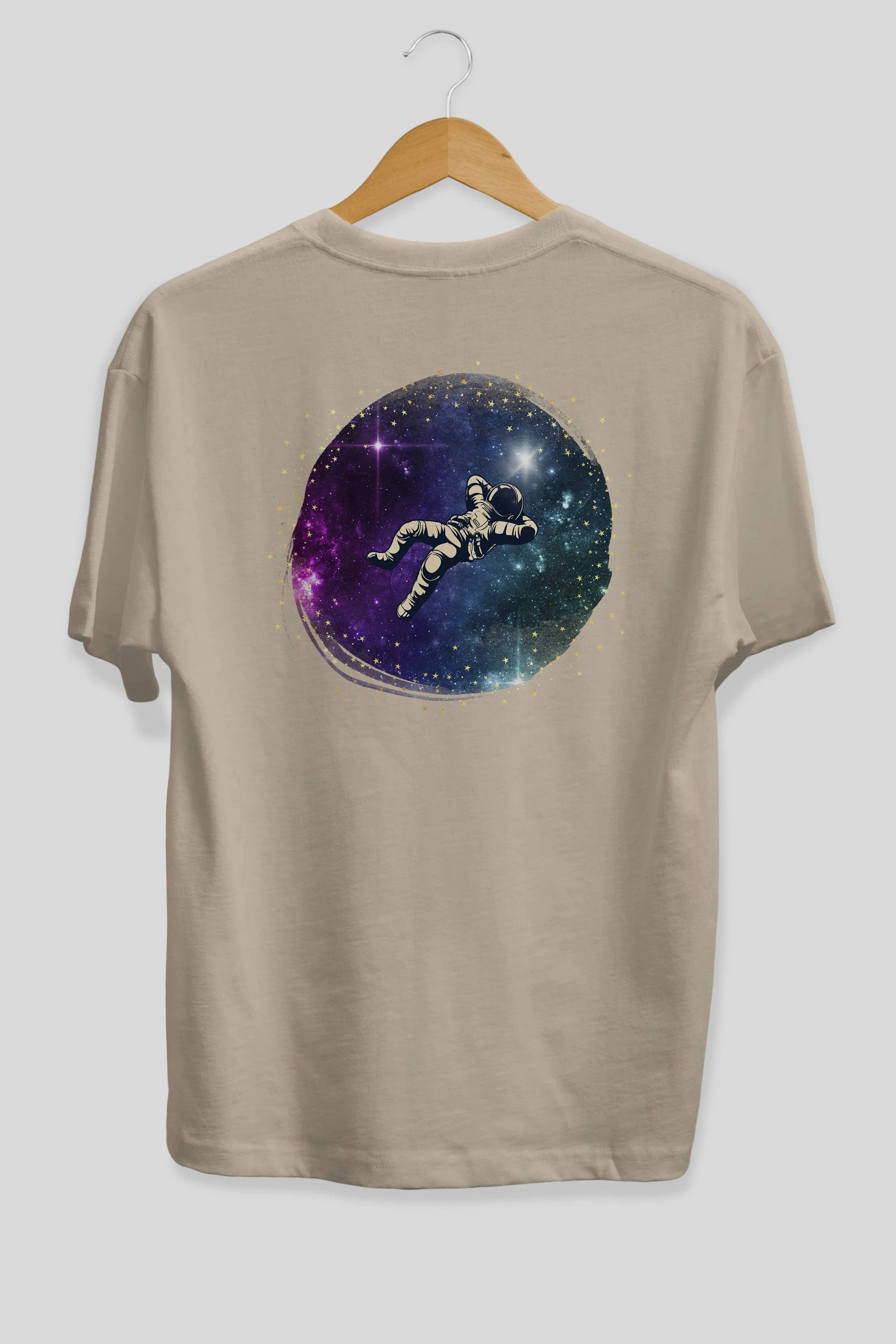 Astronaut in the Galaxy Arka Baskılı Oversize t-shirt Erkek Kadın Unisex