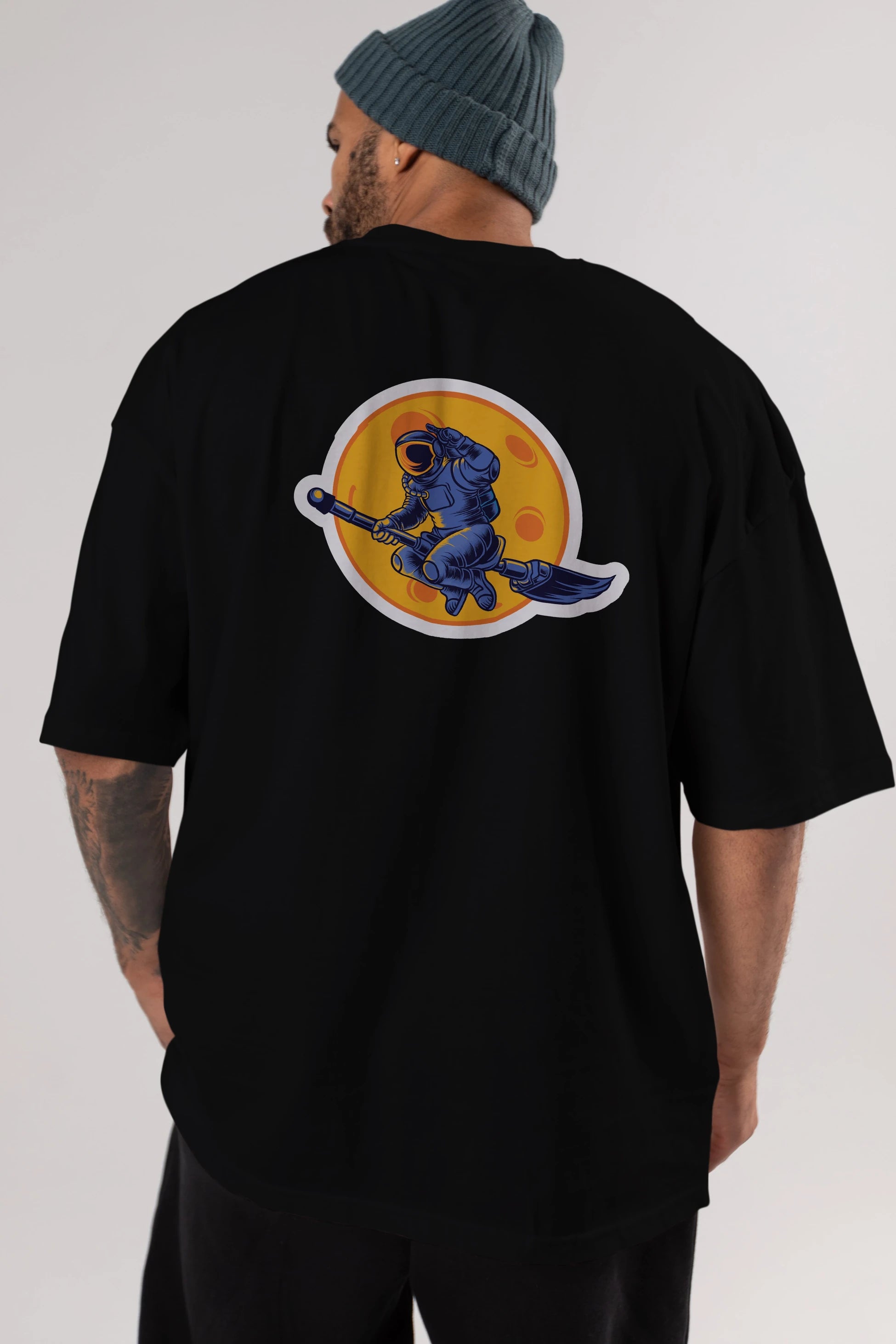 Space Witch Sticker Arka Baskılı Oversize t-shirt Erkek Kadın Unisex