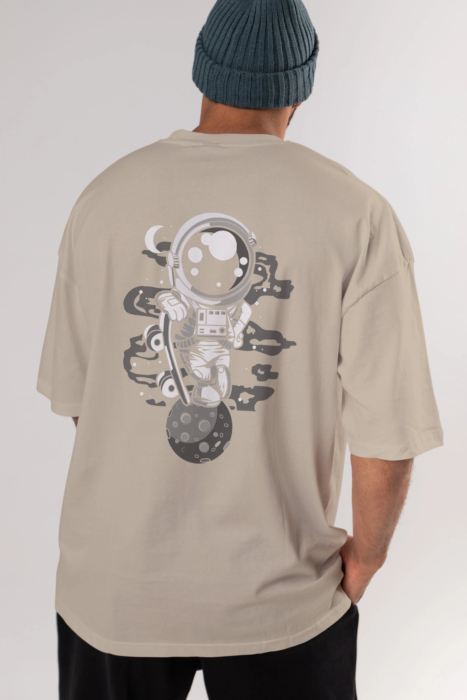 Astronaut Skater Boy Arka Baskılı Oversize t-shirt Erkek Kadın Unisex