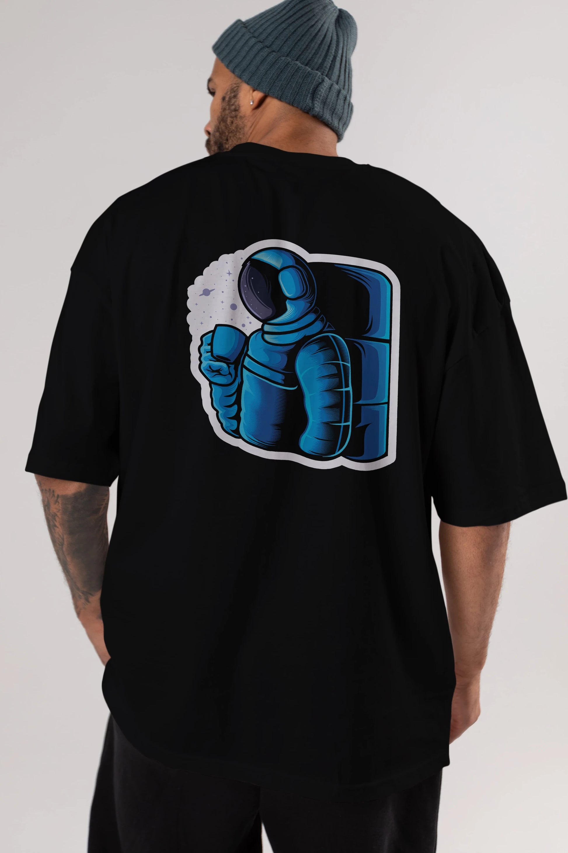 Drinking coffee in space sticker Arka Baskılı Oversize t-shirt Erkek Kadın Unisex