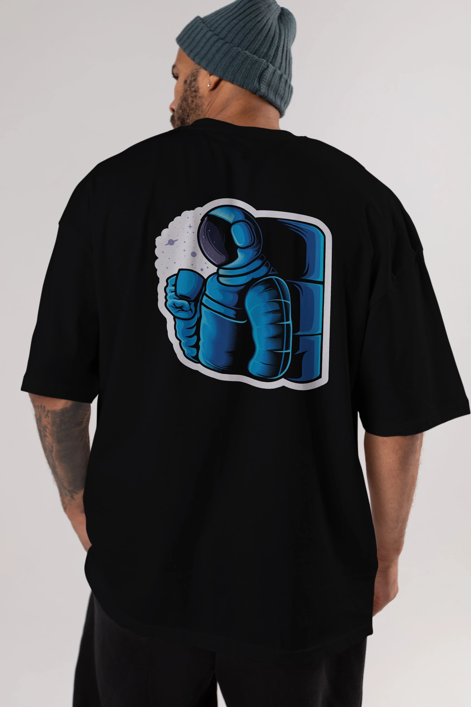 Drinking coffee in space sticker Arka Baskılı Oversize t-shirt Erkek Kadın Unisex