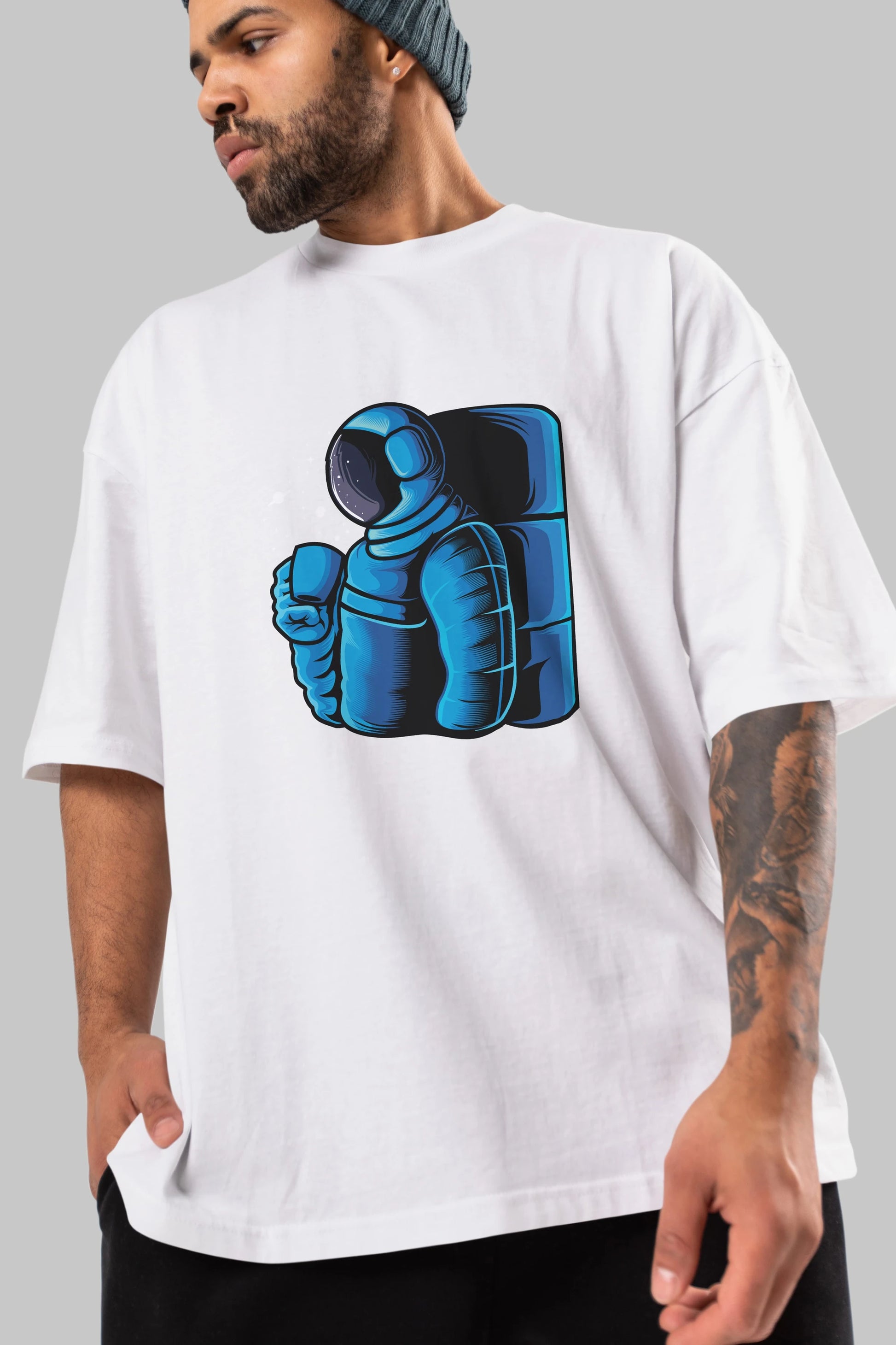 Drinking coffee in space Ön Baskılı Oversize t-shirt Erkek Kadın Unisex