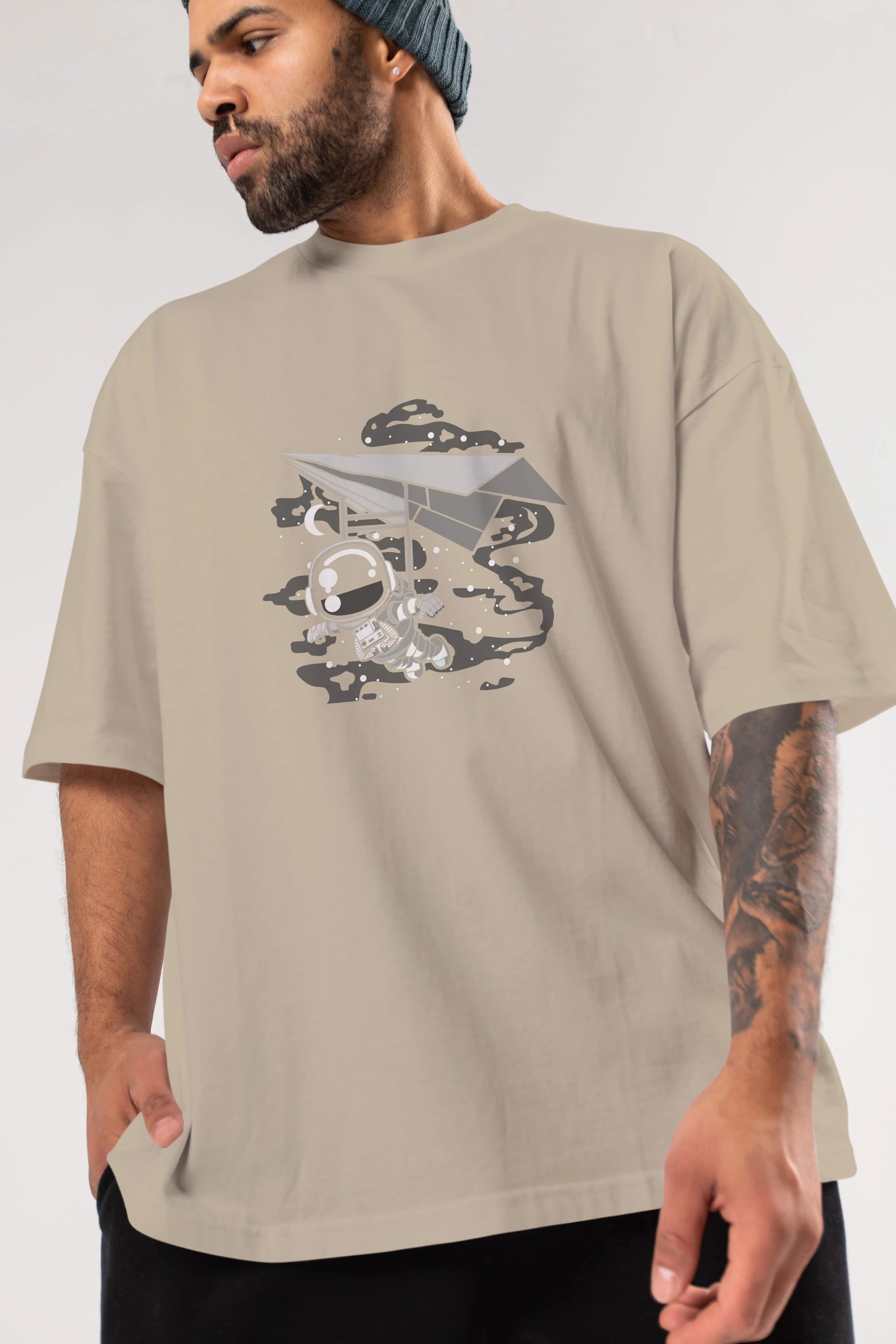 Astronaut Flying Ön Baskılı Oversize t-shirt Erkek Kadın Unisex