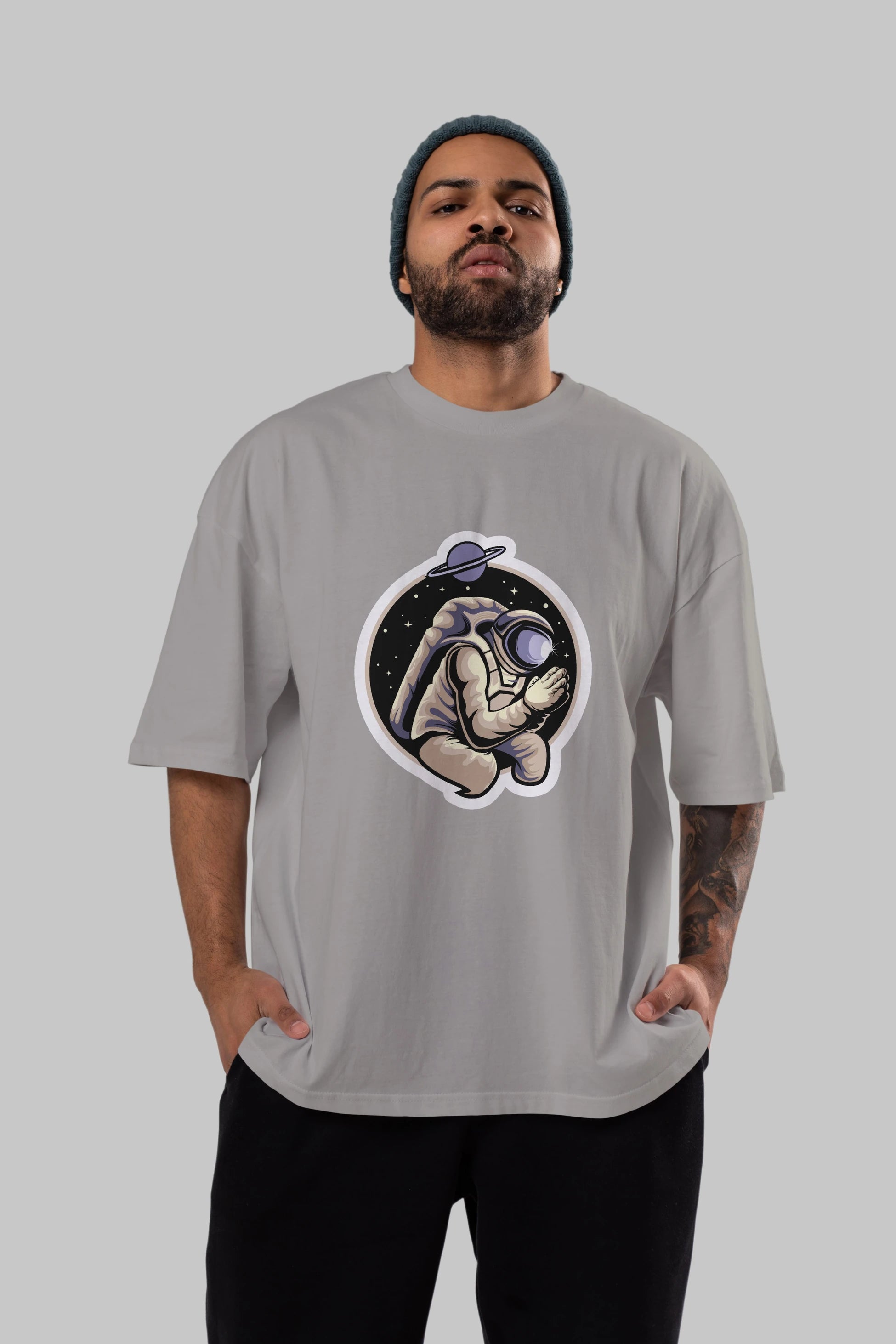 Astronaut Praying Sticker Ön Baskılı Oversize t-shirt Erkek Kadın Unisex