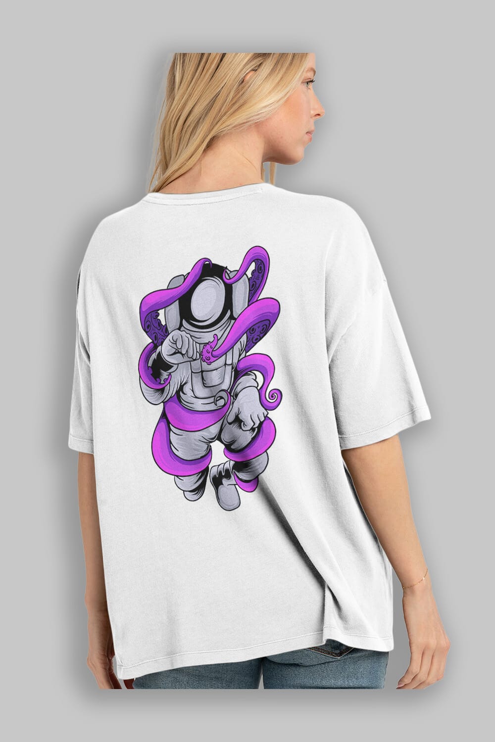 Astronaut fighting octopus Arka Baskılı Oversize t-shirt Erkek Kadın Unisex
