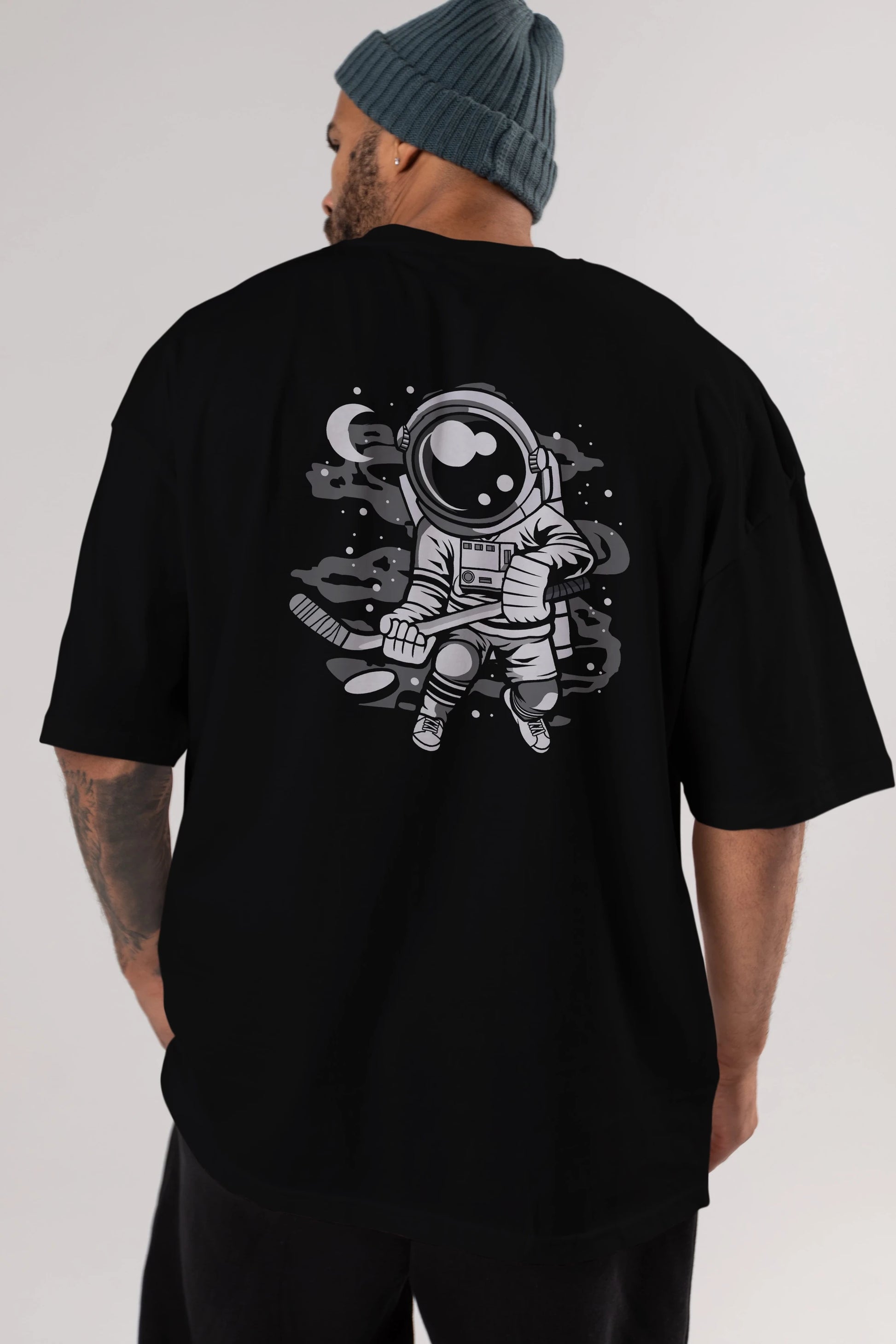 Hockey Player Astronaut Arka Baskılı Oversize t-shirt Erkek Kadın Unisex