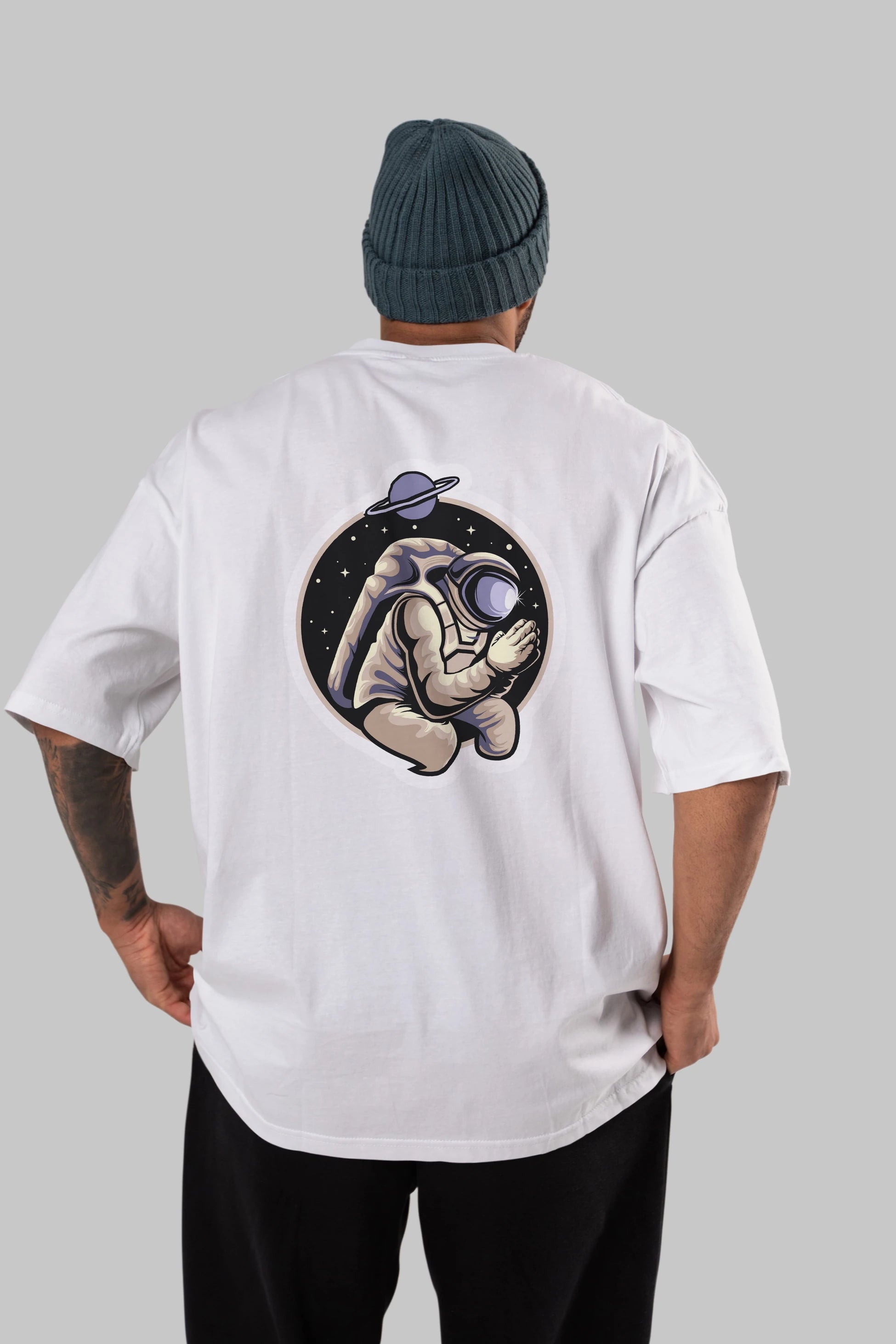 Astronaut Praying Sticker Arka Baskılı Oversize t-shirt Erkek Kadın Unisex