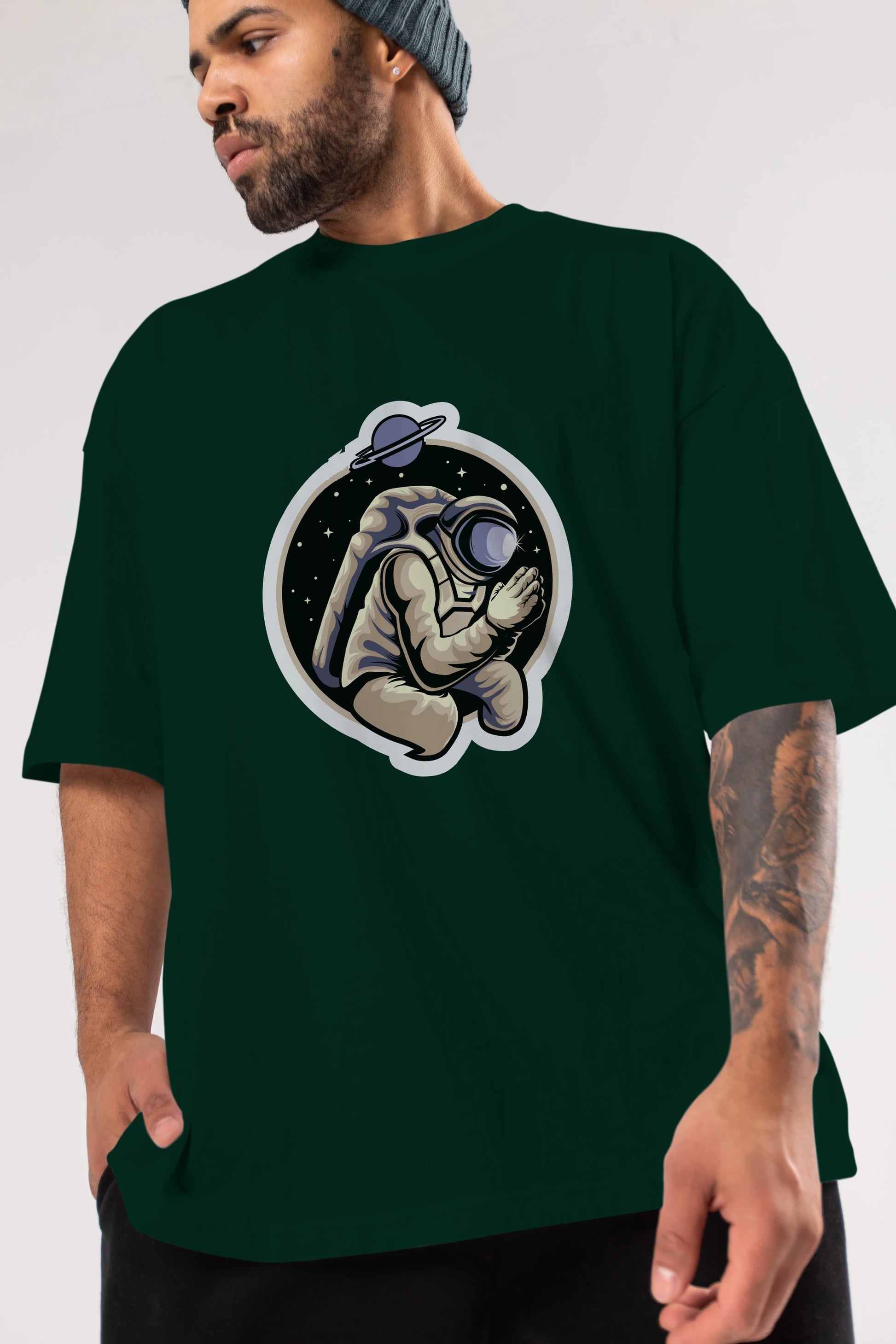Astronaut Praying Sticker Ön Baskılı Oversize t-shirt Erkek Kadın Unisex
