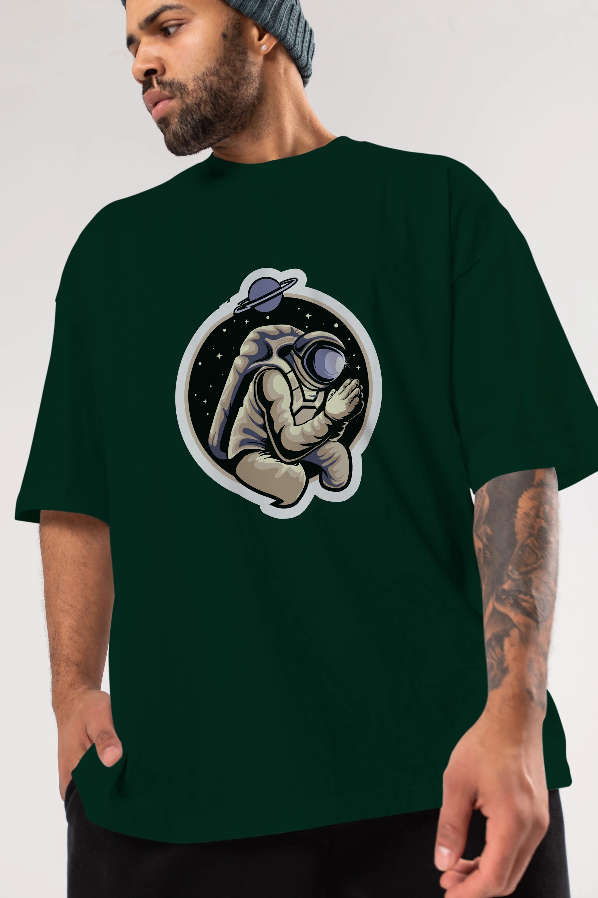 Astronaut Praying Sticker Ön Baskılı Oversize t-shirt Erkek Kadın Unisex