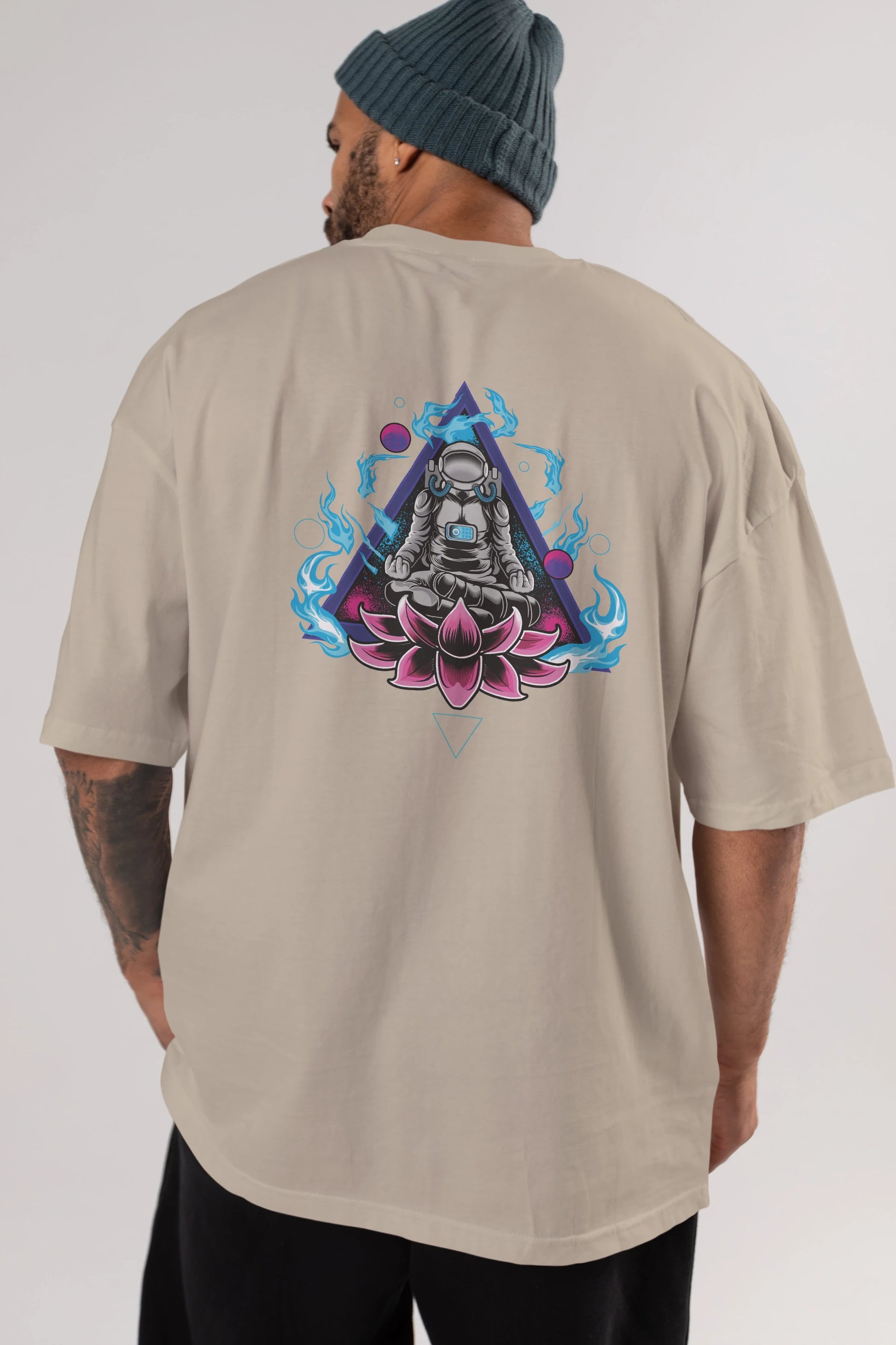 Astronaut Meditation (2) Arka Baskılı Oversize t-shirt Erkek Kadın Unisex