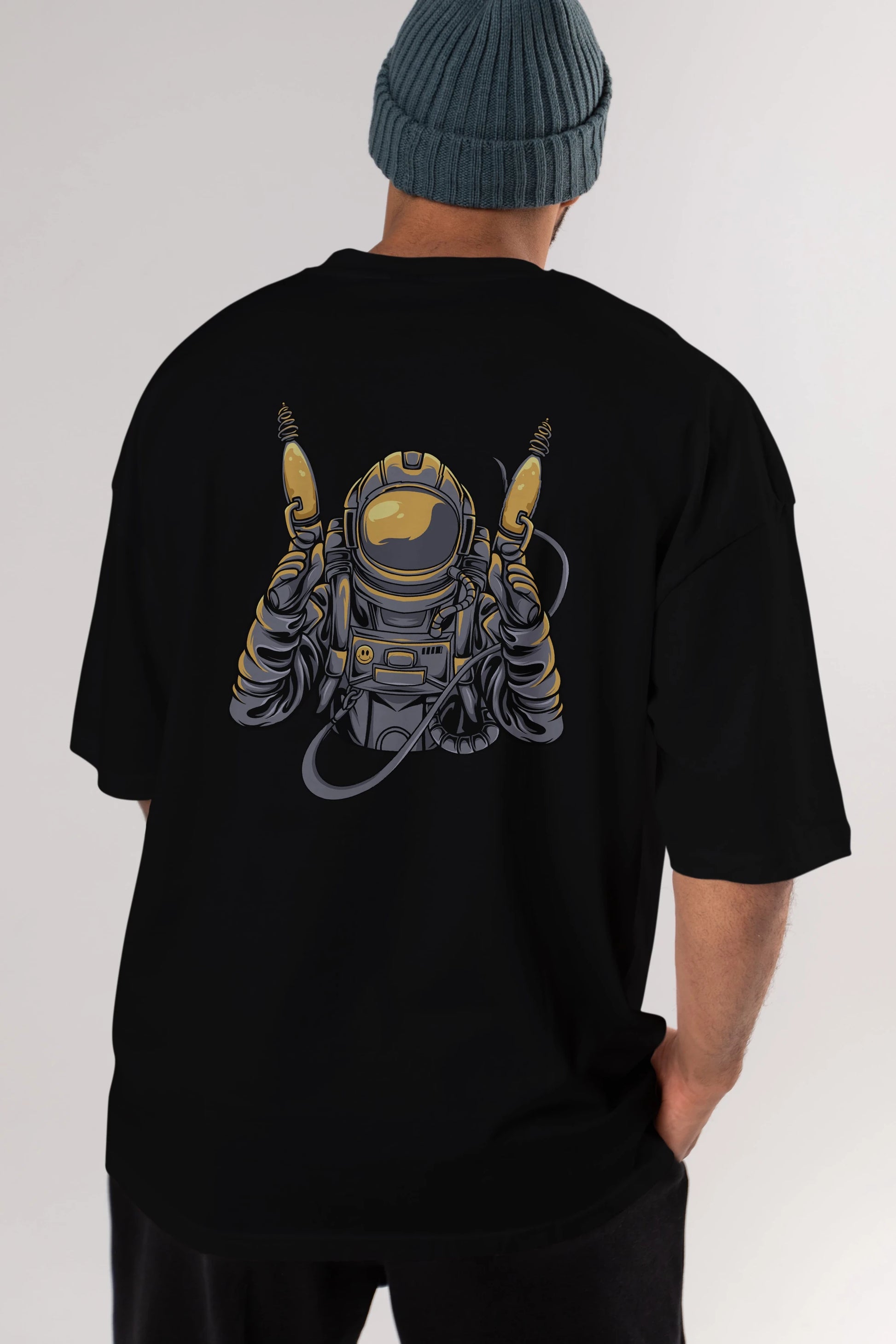 Alien Hunter Arka Baskılı Oversize t-shirt Erkek Kadın Unisex