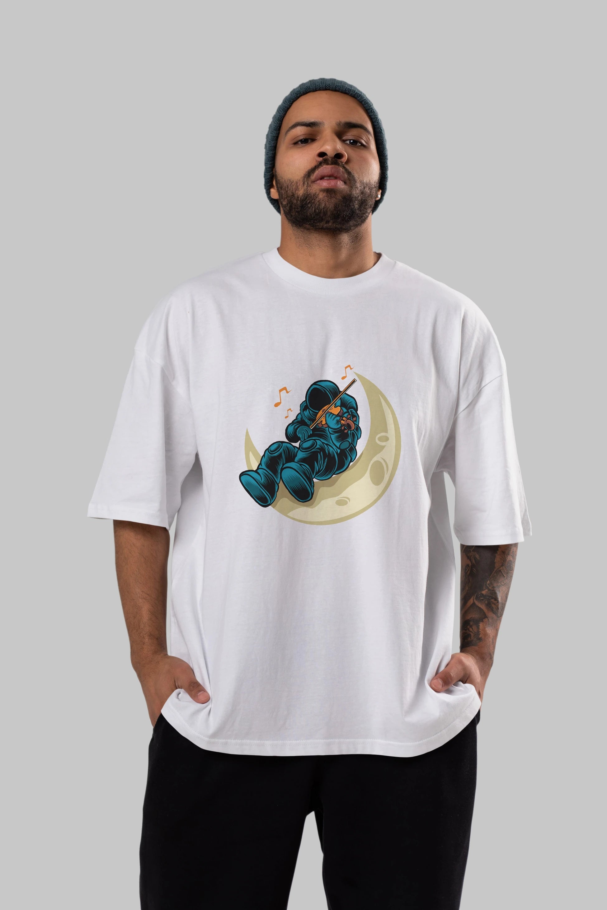 Playing Vionist in Space Ön Baskılı Oversize t-shirt Erkek Kadın Unisex
