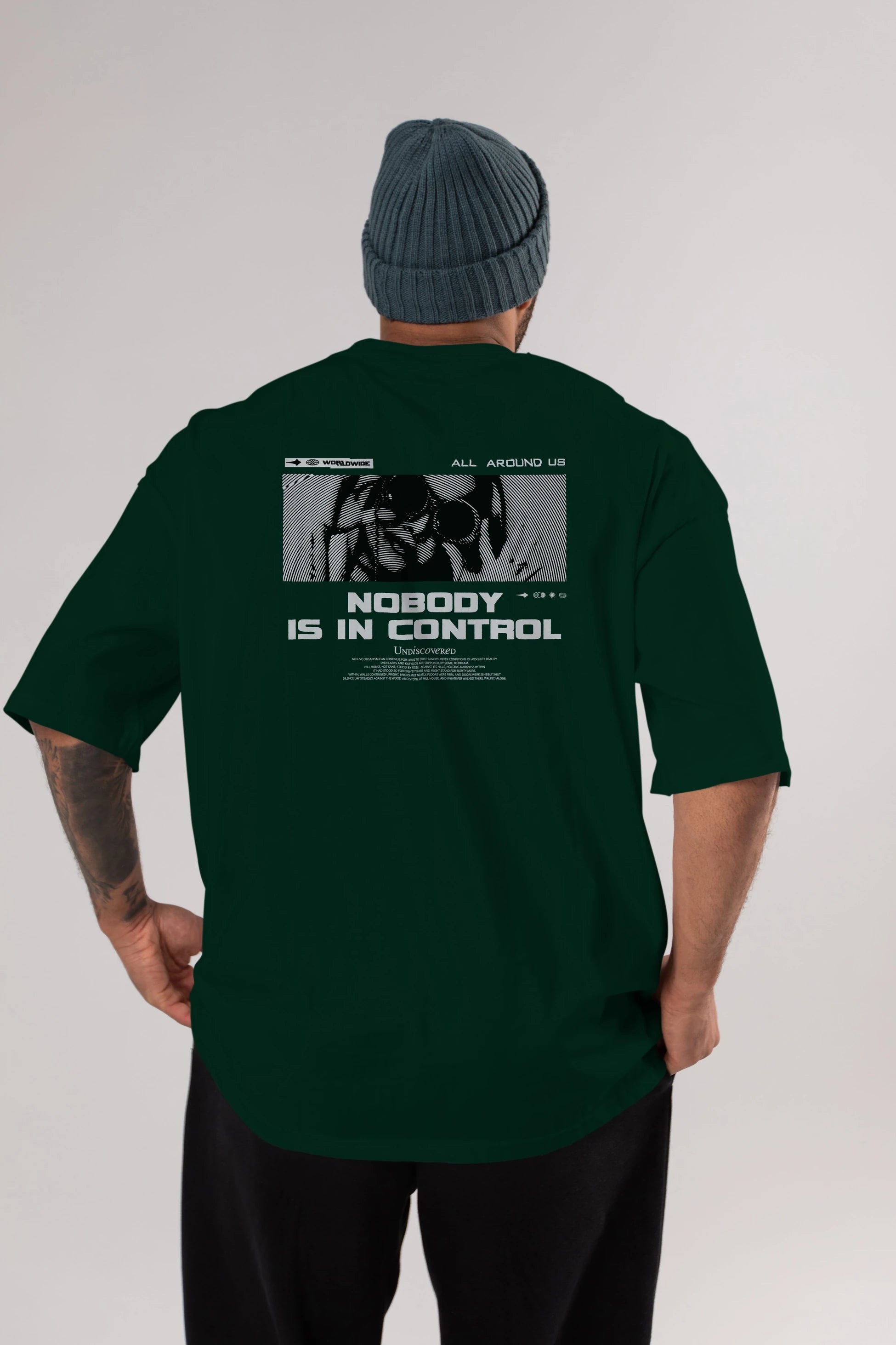 Nobody is in Control Arka Baskılı Oversize t-shirt Erkek Kadın Unisex