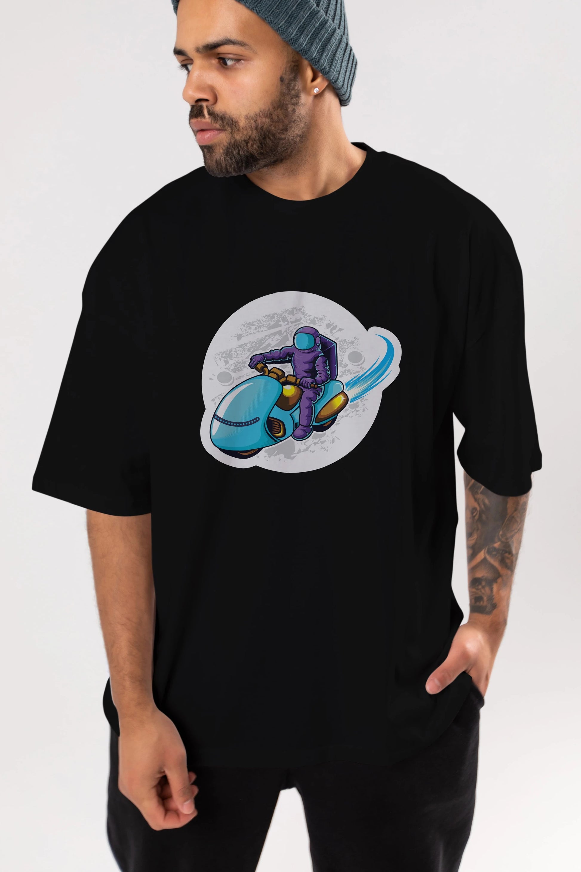 Astrorider in Space Sticker Ön Baskılı Oversize t-shirt Erkek Kadın Unisex